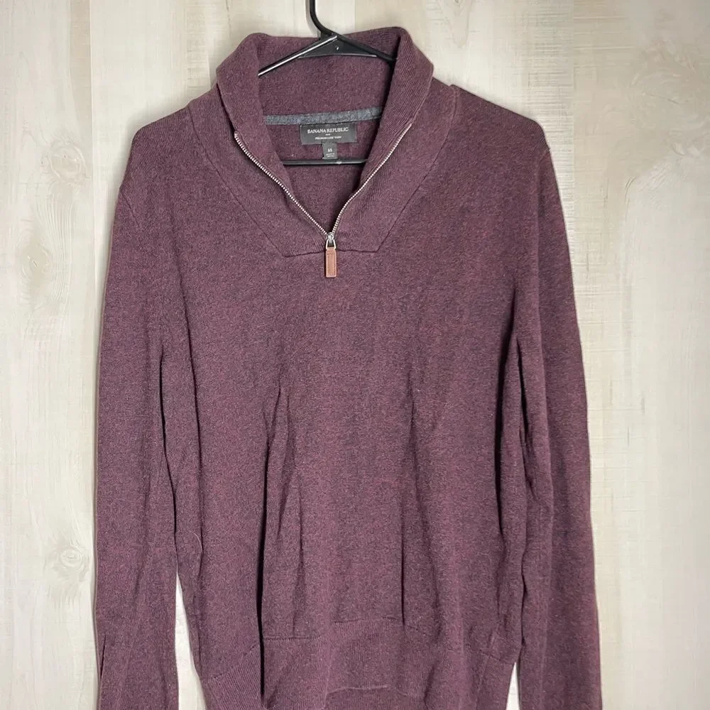 Banana Republic‎ long sleeve pullover purple 1/4 zip sweater, size. Medium